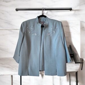 Elegant Embroidered Women's Jacket